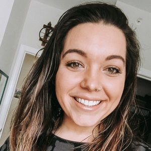 Meet your Posher, Marissa